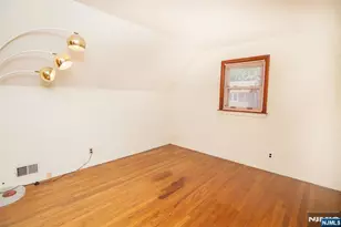 53 Sunnyside Ave, Dumont, NJ 07628 - Photo 10