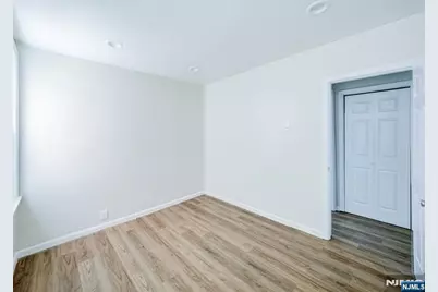 193 Clerk Street, Jersey City, NJ 07305 - Photo 10