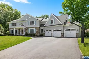2 Weimer Ct, Allendale, NJ 07401 - Photo 1