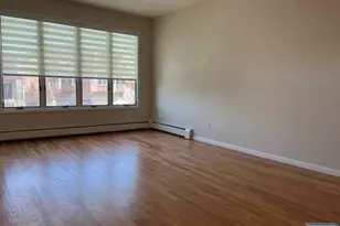520 Glen Ave B, Palisades Park, NJ 07650 - Photo 4