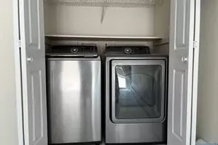 520 Glen Ave B, Palisades Park, NJ 07650 - Photo 6