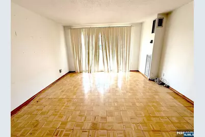 555 North Avenue, Fort Lee, NJ 07024 - Photo 4