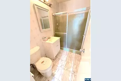555 North Avenue, Fort Lee, NJ 07024 - Photo 14