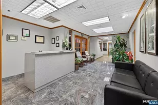 55 Paramus, Paramus, NJ 07652 - Photo 4