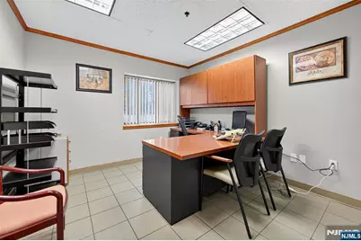 55 Paramus, Paramus, NJ 07652 - Photo 14