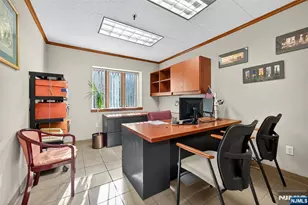 55 Paramus, Paramus, NJ 07652 - Photo 18