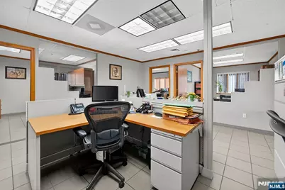 55 Paramus, Paramus, NJ 07652 - Photo 16