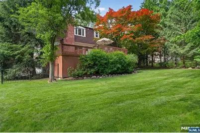 559 Wayne Drive, River Vale Township, NJ 07675 - Photo 32