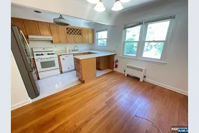 151 E Palisade Avenue B-5 #B-5, Englewood, NJ 07631 - Photo 6