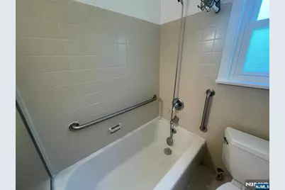 151 E Palisade Avenue B-5 #B-5, Englewood, NJ 07631 - Photo 16
