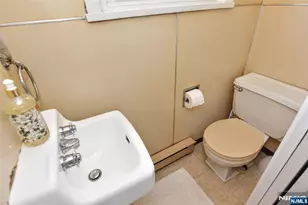 225 Passaic Ave, Hasbrouck Heights, NJ 07604 - Photo 22