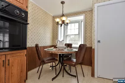 225 Passaic Avenue, Hasbrouck Heights, NJ 07604 - Photo 12