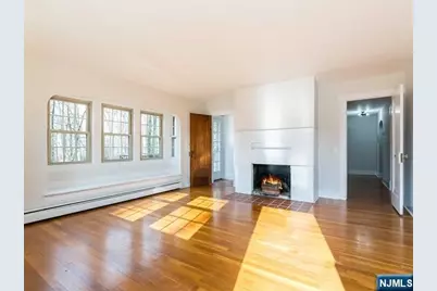81A Alexander Avenue 1 #1, Montclair, NJ 07043 - Photo 2