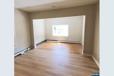 83 E Forest Avenue, Teaneck Township, NJ 07666 - Photo 6