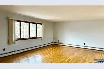 844 Elizabeth Street 2 #2, Ridgefield, NJ 07657 - Photo 6