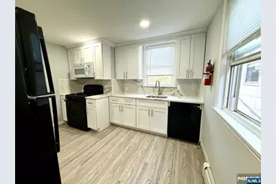 30 Searing Avenue, East Newark, NJ 07029 - Photo 8