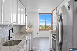 100 Old Palisade Road 3215, Fort Lee, NJ 07024 - Photo 16