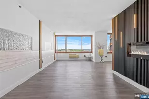 100 Old Palisade Road 3215, Fort Lee, NJ 07024 - Photo 2