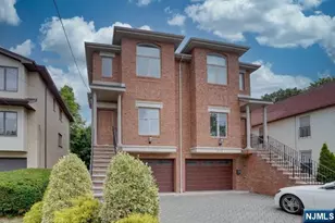 415 Westview Pl, Fort Lee, NJ 07024 - Photo 2
