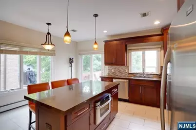 415 Westview Place, Fort Lee, NJ 07024 - Photo 6
