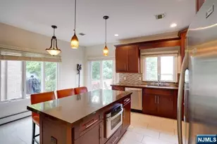 415 Westview Pl, Fort Lee, NJ 07024 - Photo 6