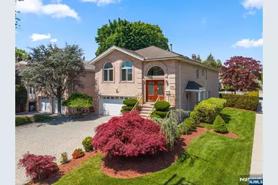 499 Morse Avenue, Ridgefield, NJ 07657 - Photo 1