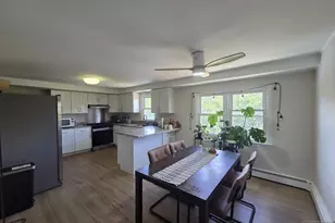 360 New York Ave 2nd Floor, Lyndhurst Township, NJ 07071 - Photo 2