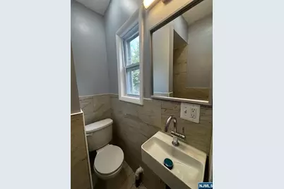 830 S 16th Street 3 #3, Newark, NJ 07108 - Photo 6