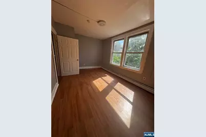 830 S 16th Street 3 #3, Newark, NJ 07108 - Photo 4