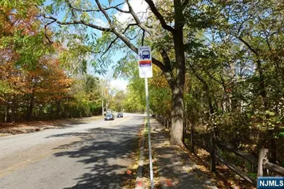 2002 Hawthorne Lane, Mahwah, NJ 07430 - Photo 14