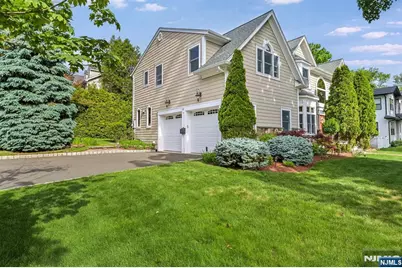 111 Magnolia Avenue, Cresskill, NJ 07626 - Photo 40