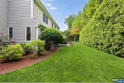 111 Magnolia Avenue, Cresskill, NJ 07626 - Photo 42