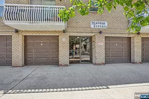 272-276 Walnut 6D, Newark, NJ 07105 - Photo 1