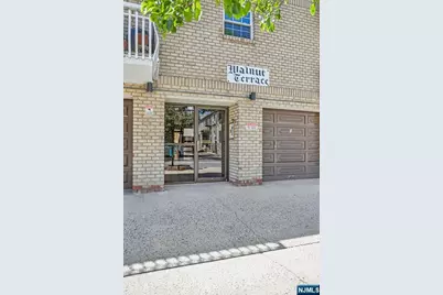 272-276 Walnut 6D #6D, Newark, NJ 07105 - Photo 2