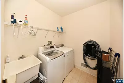 3 Schindler Court, Upper Saddle River, NJ 07458 - Photo 14