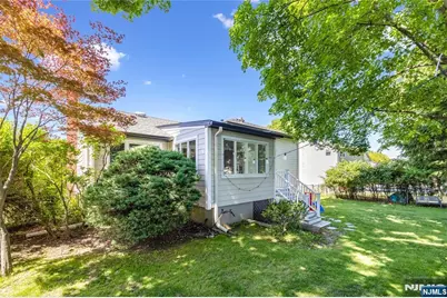 129 Palisade Avenue, Cresskill, NJ 07626 - Photo 32