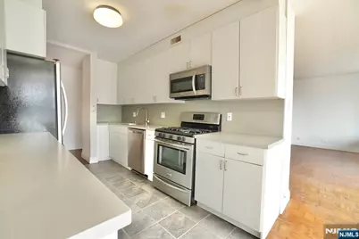 5 Horizon Road 203 #203, Fort Lee, NJ 07024 - Photo 16