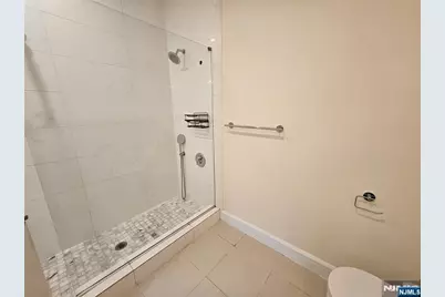 125 W Central Boulevard 204 #204, Palisades Park, NJ 07650 - Photo 6