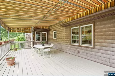 15 Bourbon Street, Wayne, NJ 07470 - Photo 24