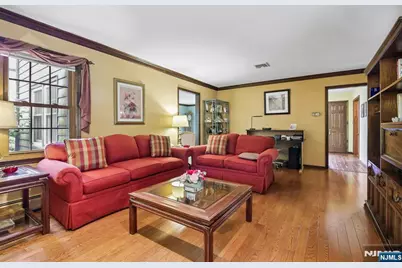 15 Bourbon Street, Wayne, NJ 07470 - Photo 14