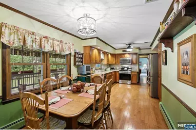 15 Bourbon Street, Wayne, NJ 07470 - Photo 12