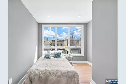 219 Clerk Street, Jersey City, NJ 07305 - Photo 28