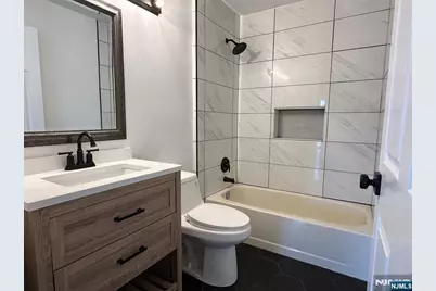 965 Juniper Way 965 #965, Mahwah, NJ 07430 - Photo 8
