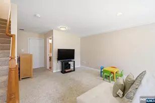 424 Hartford Dr, Nutley, NJ 07110 - Photo 8