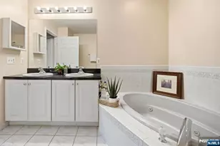 424 Hartford Dr, Nutley, NJ 07110 - Photo 12