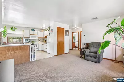 320 Jordan Road, New Milford, NJ 07646 - Photo 30
