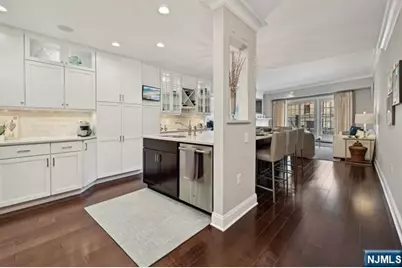48 S Park Street 215 #215, Montclair, NJ 07042 - Photo 8