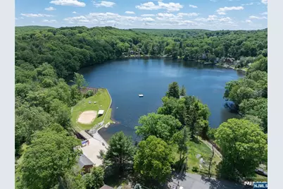 39 Broadway, West Milford, NJ 07480 - Photo 48