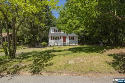 39 Broadway, West Milford, NJ 07480 - Photo 28