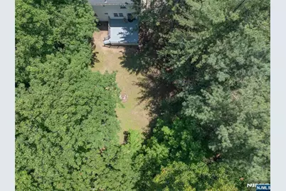 39 Broadway, West Milford, NJ 07480 - Photo 32